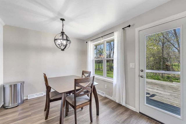 915 NIGHTINGALE COURT, Pulaski, WI 54162