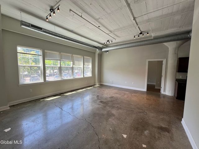733 Broadway 203, Albany, NY 12207
