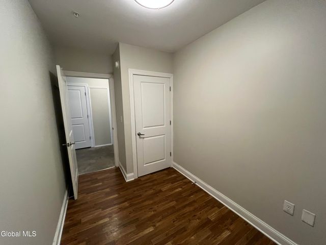 733 Broadway 203, Albany, NY 12207