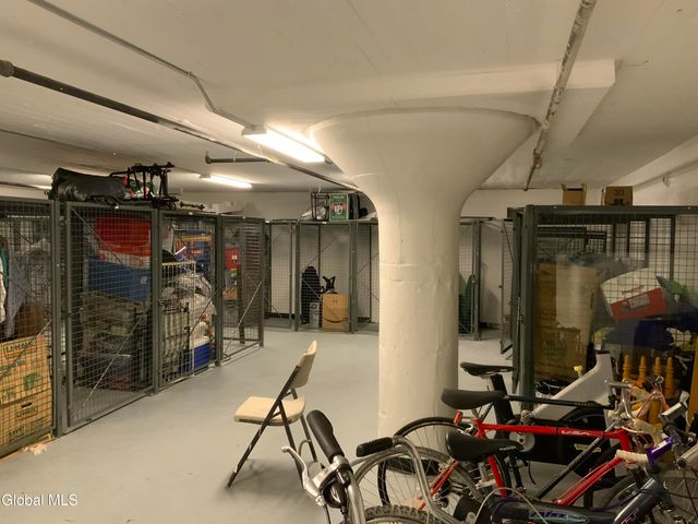 733 Broadway 203, Albany, NY 12207