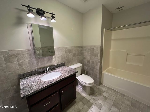 733 Broadway 203, Albany, NY 12207