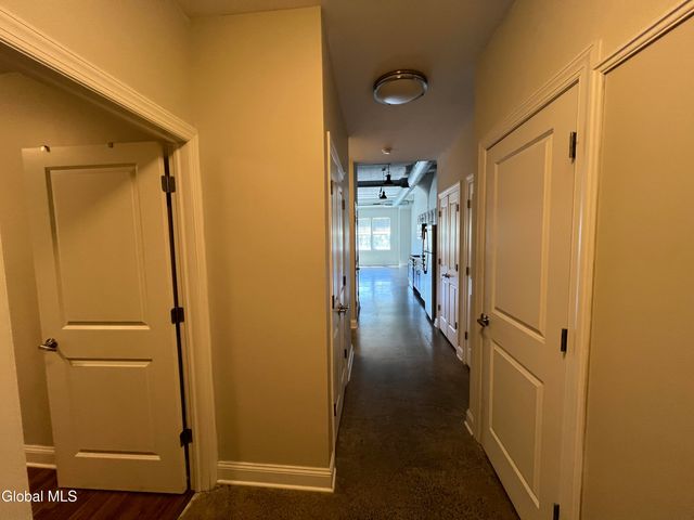 733 Broadway 203, Albany, NY 12207
