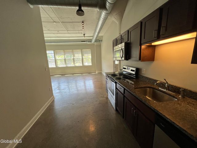 733 Broadway 203, Albany, NY 12207