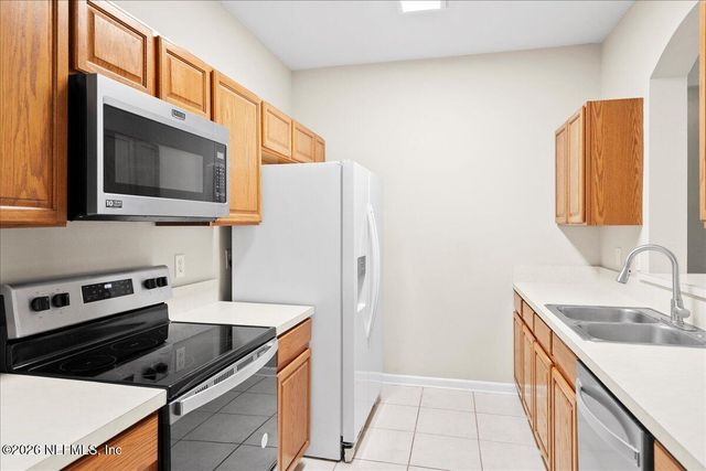 10550 BAYMEADOWS Road 809, Jacksonville, FL 32256