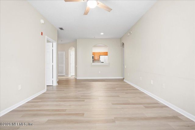 10550 BAYMEADOWS Road 809, Jacksonville, FL 32256
