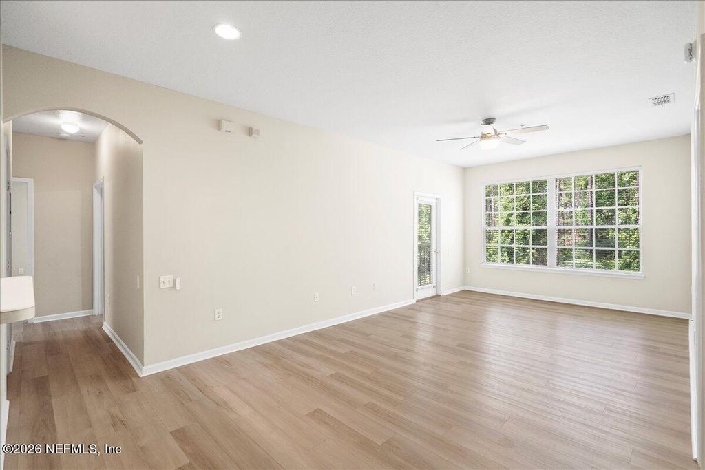 10550 BAYMEADOWS Road 809, Jacksonville, FL 32256
