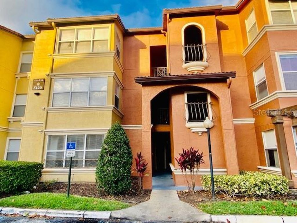 5120 CONROY ROAD 15, Orlando, FL 32811