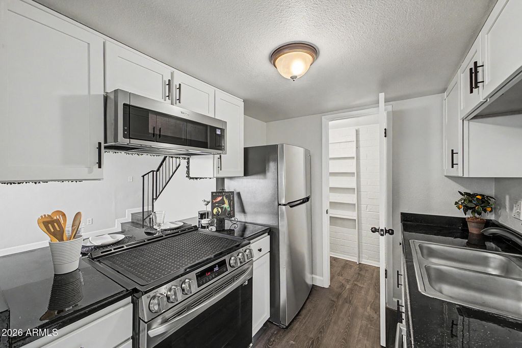 600 S DOBSON Road 177, Mesa, AZ 85202