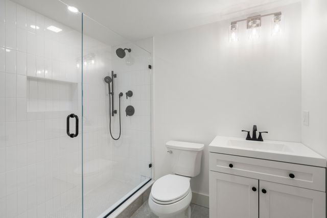 10 Laurel Lane, Forestdale, MA 02644