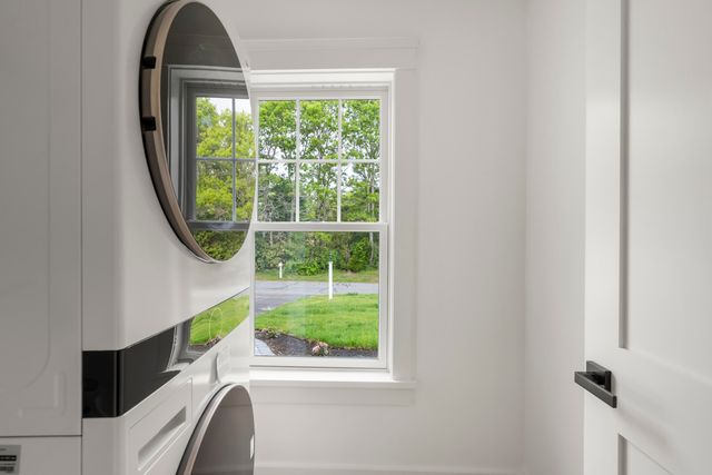 10 Laurel Lane, Forestdale, MA 02644