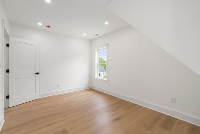 10 Laurel Lane, Forestdale, MA 02644