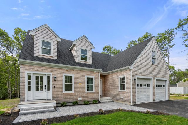 10 Laurel Lane, Forestdale, MA 02644