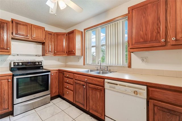 11983 SW 270th St, Homestead, FL 33032