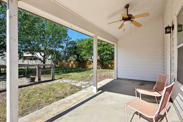 9022 Meadow Spgs, Universal City, TX 78148