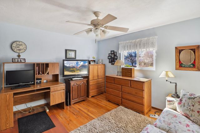 3283 Middleton Lane, Redding, CA 96002