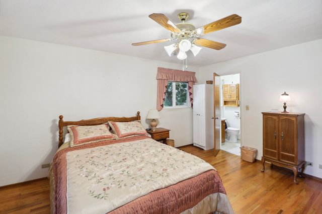 3283 Middleton Lane, Redding, CA 96002