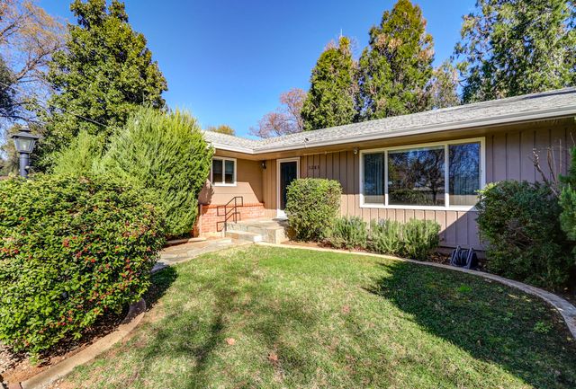 3283 Middleton Lane, Redding, CA 96002