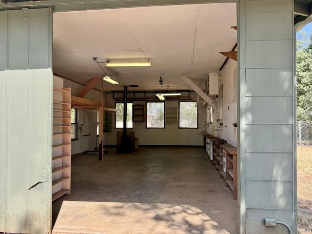 3283 Middleton Lane, Redding, CA 96002