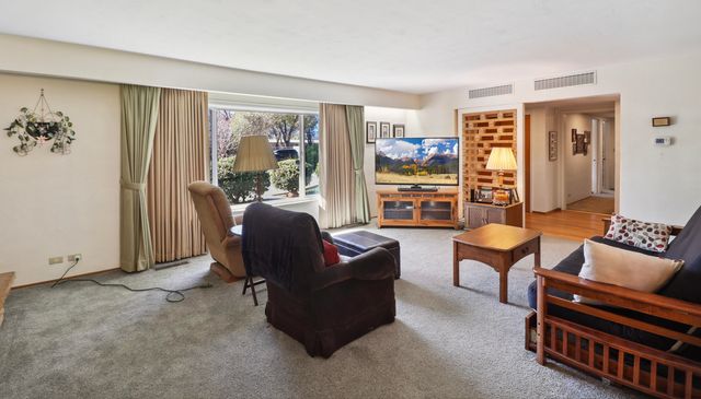 3283 Middleton Lane, Redding, CA 96002