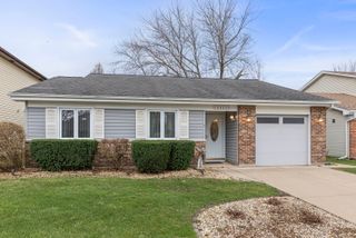 2355 Sunnydale Drive, Woodridge, IL 60517