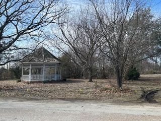 TBD .81 AC Wallace Street, Whitewright, TX 75491