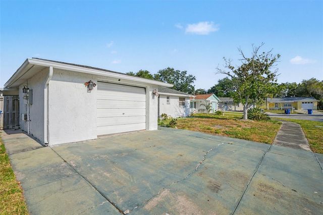 2217 HARRISON DRIVE, Holiday, FL 34691