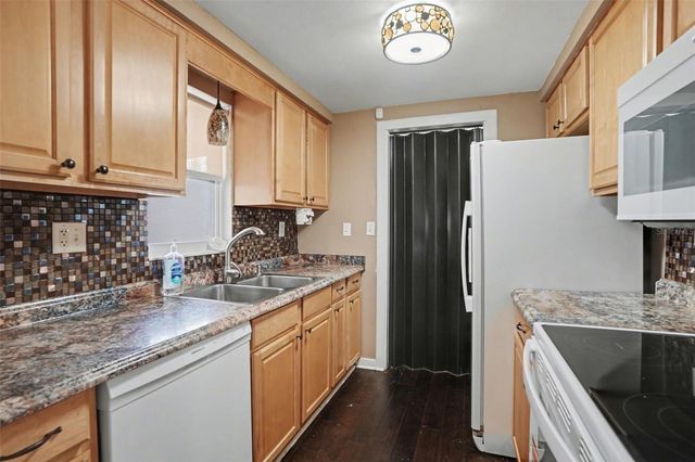 2217 HARRISON DRIVE, Holiday, FL 34691