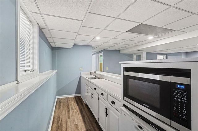 4000 W 215TH Street, Bucyrus, KS 66013