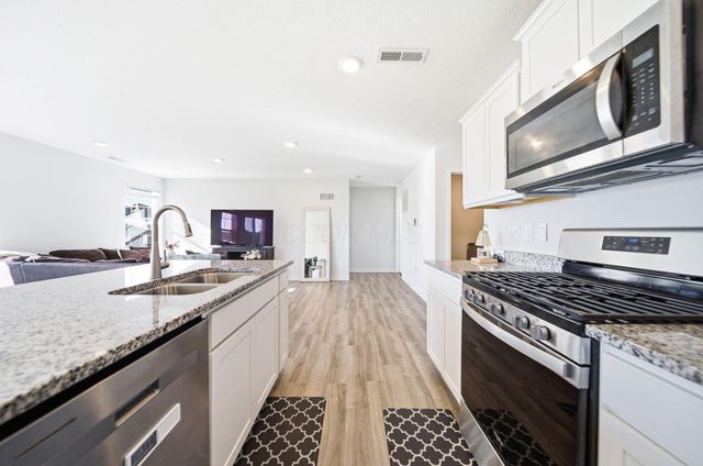 3057 Lamptonridge Drive, Columbus, OH 43232