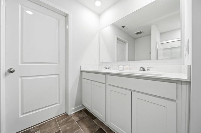 3057 Lamptonridge Drive, Columbus, OH 43232