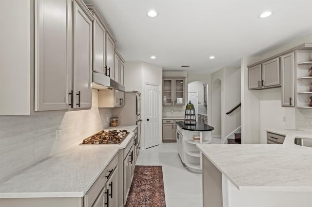 146 Shasta Drive, Lake Dallas, TX 75065