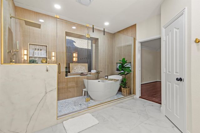 146 Shasta Drive, Lake Dallas, TX 75065