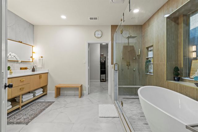 146 Shasta Drive, Lake Dallas, TX 75065