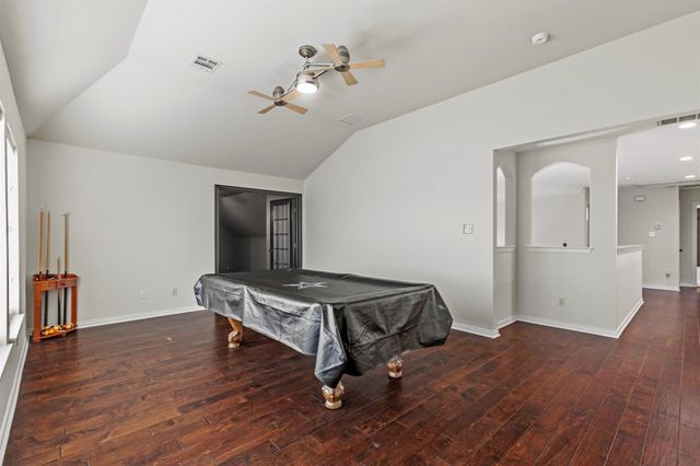 146 Shasta Drive, Lake Dallas, TX 75065