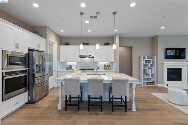7143 Lakehead Way, Discovery Bay, CA 94505