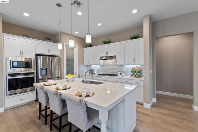 7143 Lakehead Way, Discovery Bay, CA 94505