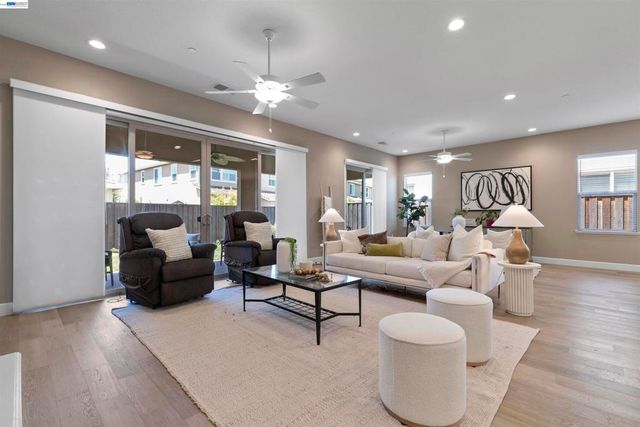 7143 Lakehead Way, Discovery Bay, CA 94505