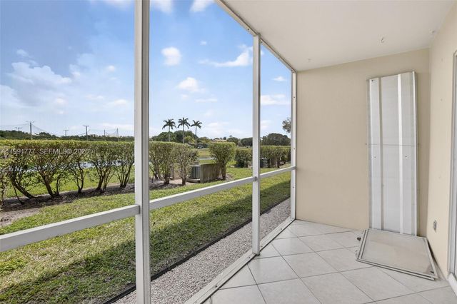 901 SW 128th Terrace 102A, Pembroke Pines, FL 33027