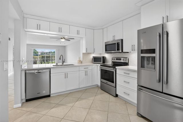 901 SW 128th Terrace 102A, Pembroke Pines, FL 33027
