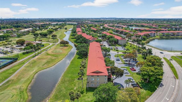901 SW 128th Terrace 102A, Pembroke Pines, FL 33027