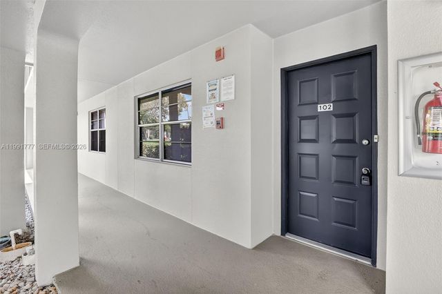 901 SW 128th Terrace 102A, Pembroke Pines, FL 33027