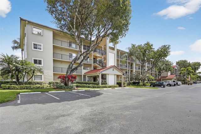 901 SW 128th Terrace 102A, Pembroke Pines, FL 33027