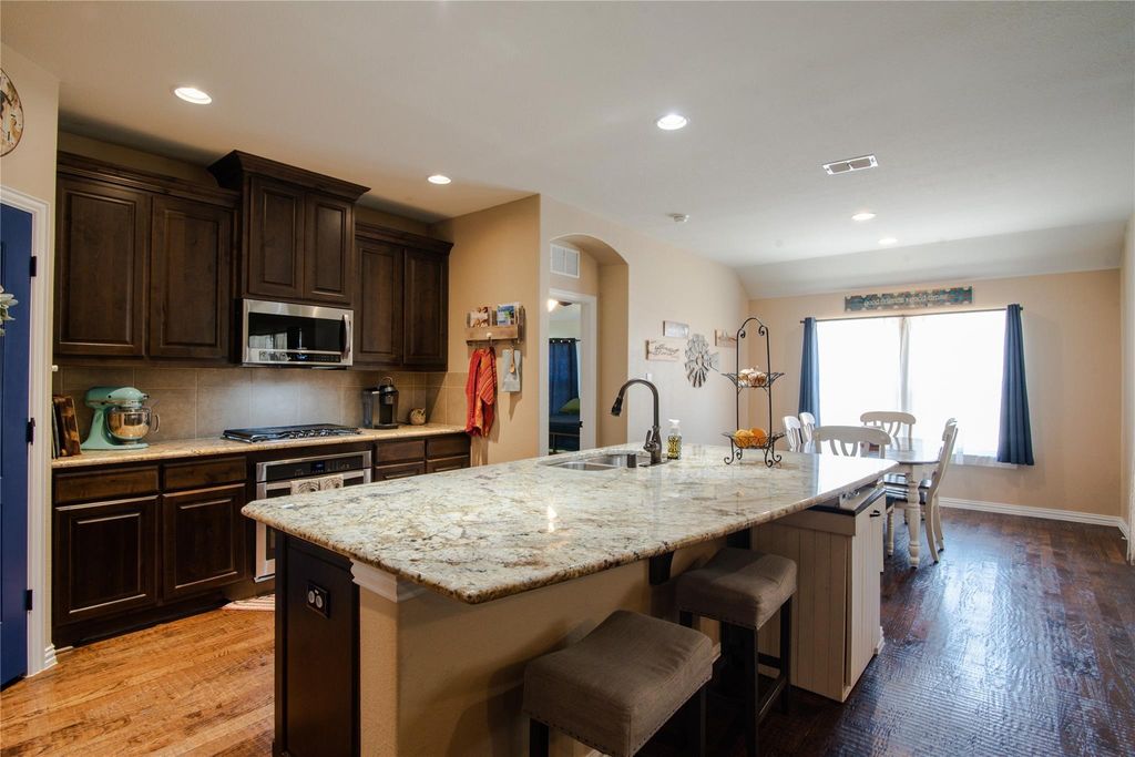 1516 Westview Lane, Northlake, TX 76226