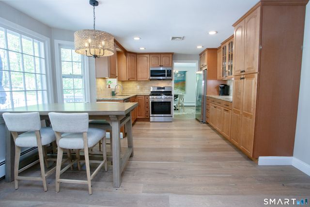 116 Carriage Drive, Avon, CT 06001