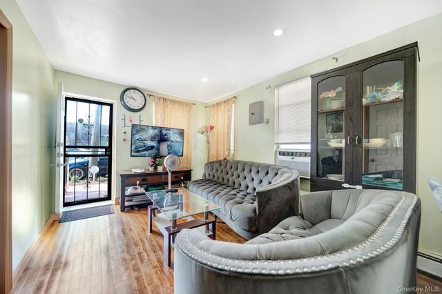 2363 Gleason Avenue, Bronx, NY 10462