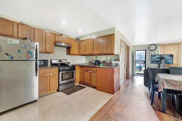 2363 Gleason Avenue, Bronx, NY 10462