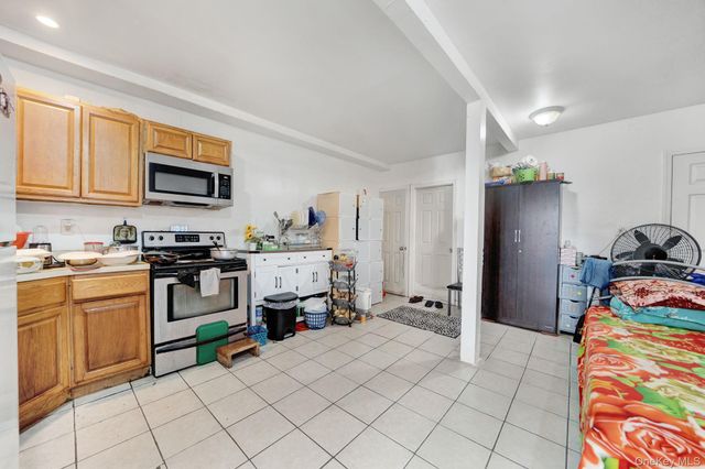 2363 Gleason Avenue, Bronx, NY 10462