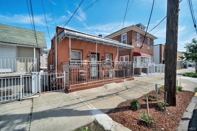 2363 Gleason Avenue, Bronx, NY 10462