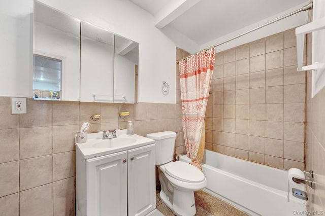 2363 Gleason Avenue, Bronx, NY 10462