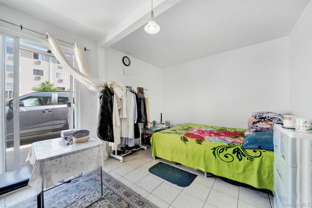 2363 Gleason Avenue, Bronx, NY 10462